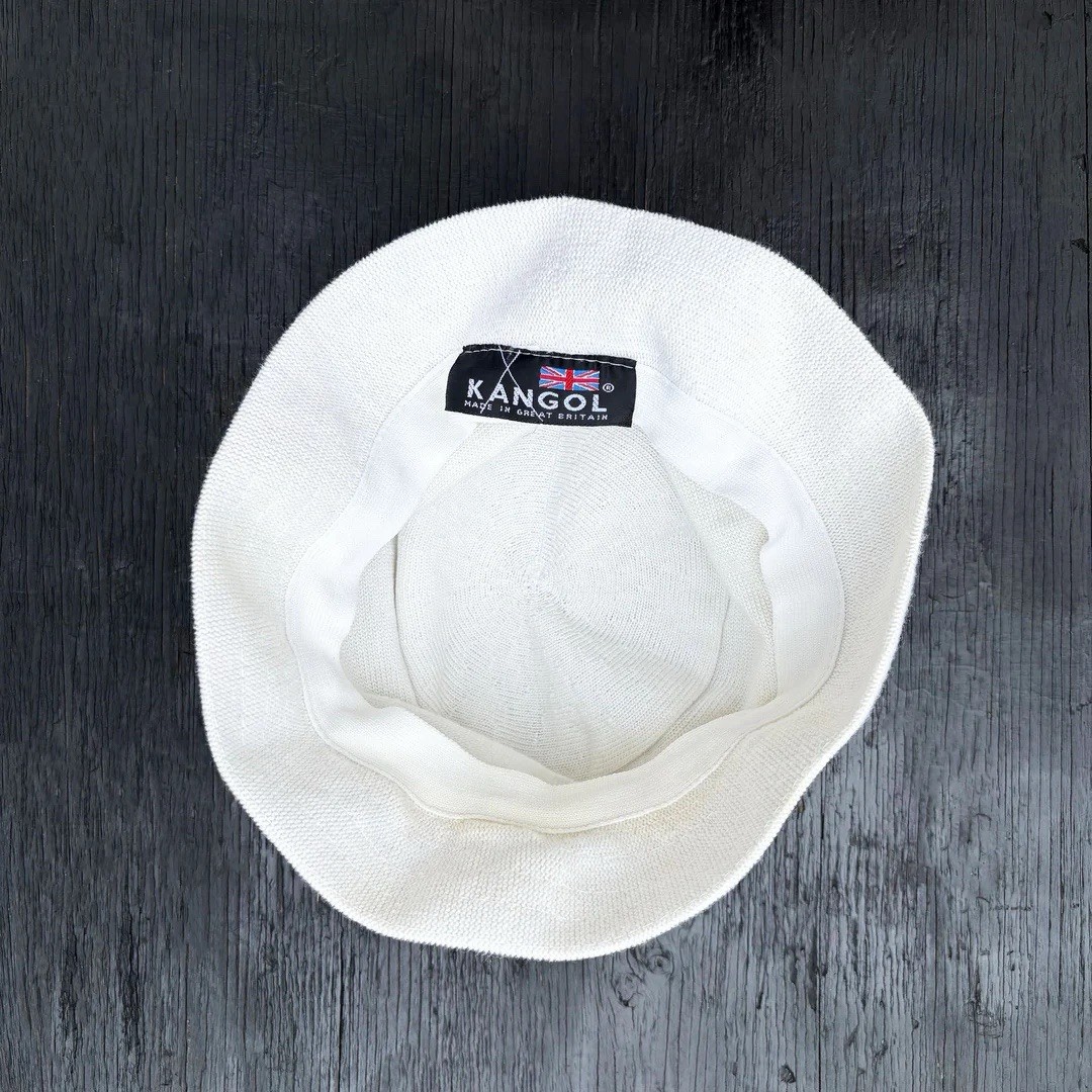 Kangol 1990 90s Vintage Logo UK Made Great Britain White Hip
