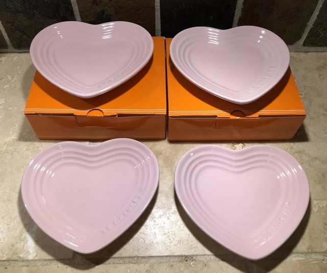 Set of 4 "Chiffon Pink" LE CREUSET Small Heart Shaped Plates NWT