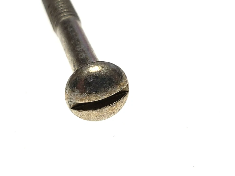 NOS GM GMC Motor Encendido Bobina Abrazadera Soporte Tornillo Perno Correcto de Fábrica 1 pieza VI Foto 3 de 4