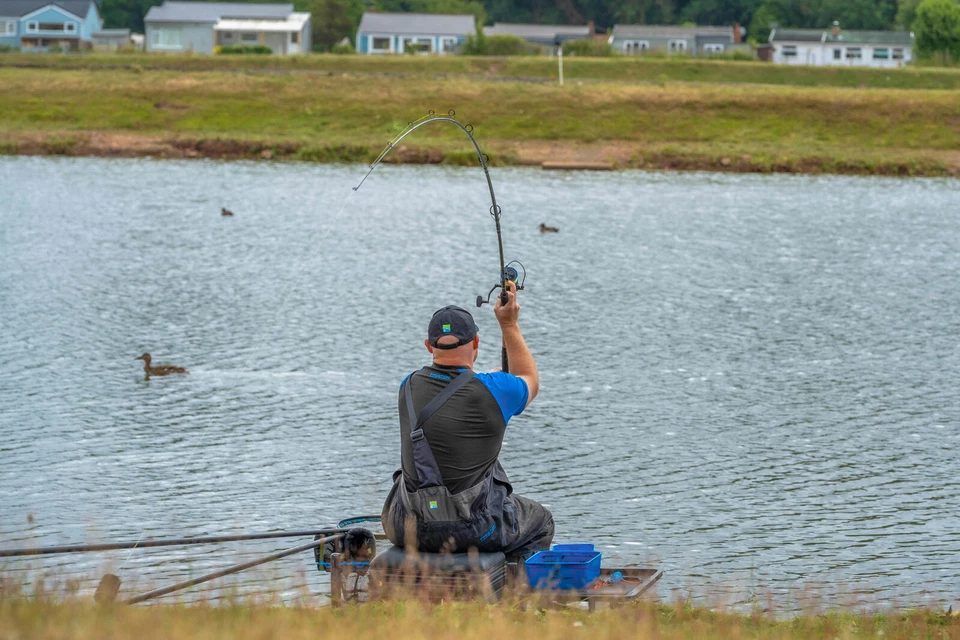 NUOVO 2025 Preston Bait Up Xtreme 3.60m 3-Sezioni Canna Feeder - Immagine 4 di 4