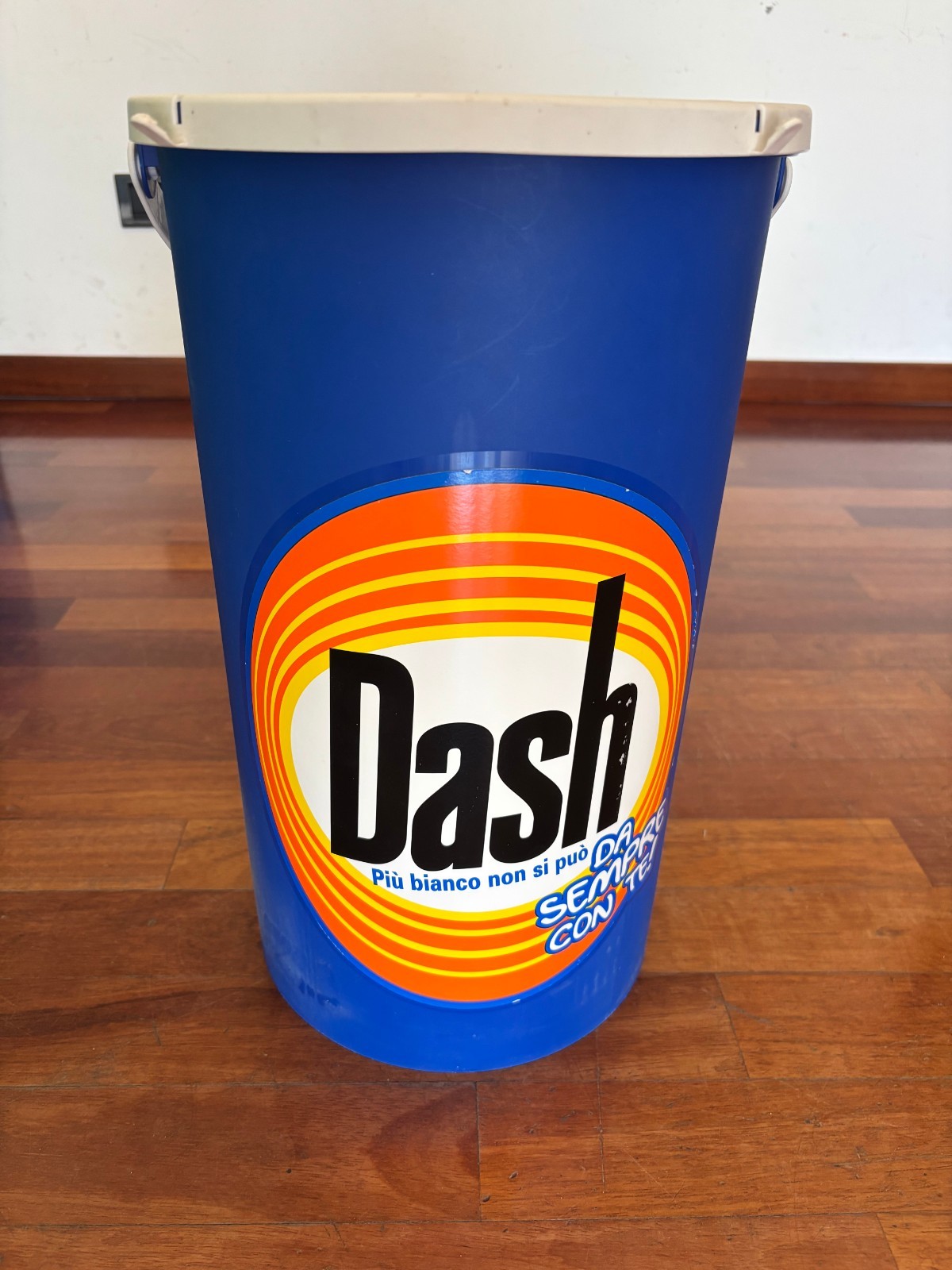 Fustino Dash Vintage Anni 70 80 in Plastica Blu con Coperchio