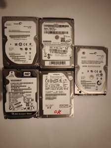 5x Verschiedene 2,5 Festplatten  Konvolut Sammlung SATA Toshiba Seagate WD HDD