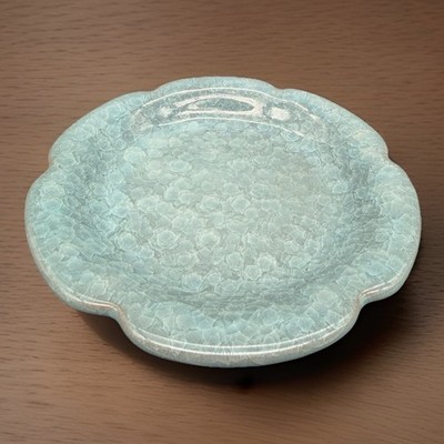 Seto-yaki Saiunkama Celadon RU Ware Look Flower Shape Rim Crackle Glaze Dish