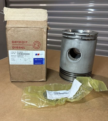 Genunie MTU Detroit Diesel 05149234 Piston Kit