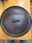 Vintage Lodge No. 12 1200 Footed Cast Iron Dutch Oven with Lid & Bail cleaned up