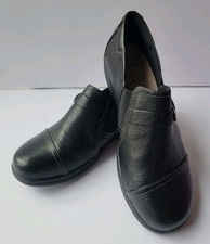 NEW - Clarks CHEYN FAME Black Leather LOAFER - Ladies 8 M