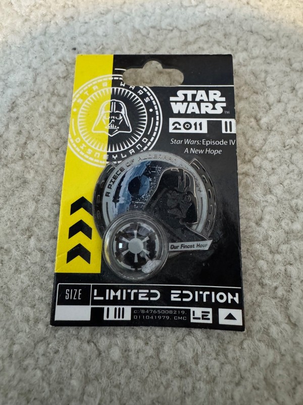 Star Wars Disney Pin Piece of Alderaan History DLR New LE 1000