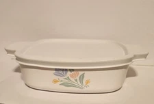 VTG Corning Ware Friendship Floral 1L Casserole Baking Dish With Silicone Lid