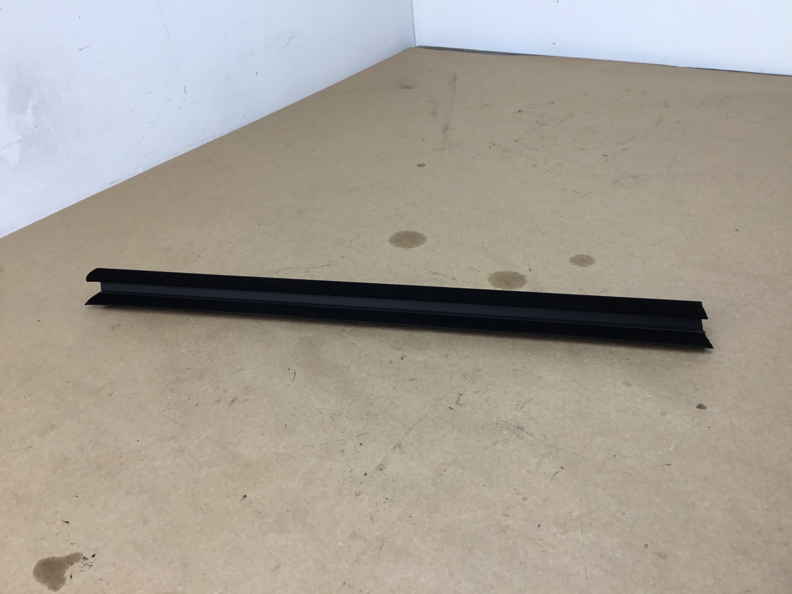 BMW X5 F15 2016 Rear Right Door Window Belt Weather Strip Seal 14 18