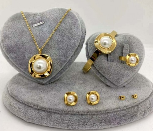 Women’s 18K Gold Plated Stainless Steel Natural Pearl Stone Jewelry SeT - Picture 2 of 2