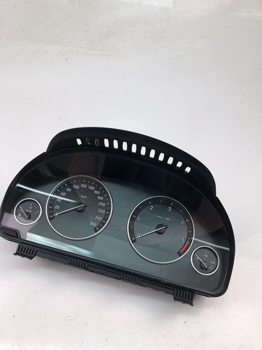 BMW 5 F10 Kombiinstrument 9249349 2011 24677841