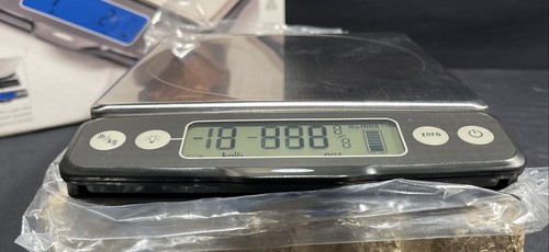 OXO Good Grips 11-Pound Stainless Steel Food Scale with Pull-Out Display - Picture 11 of 19