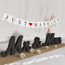 VIOPVERY Mr and Mrs Sign  Just Married Banner,Mr  Mrs Signs for Wedding Tab...