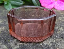 R Wetzel Pale Purple Glass Eight-Sided Open Salt Dip, Cellar, Dish!