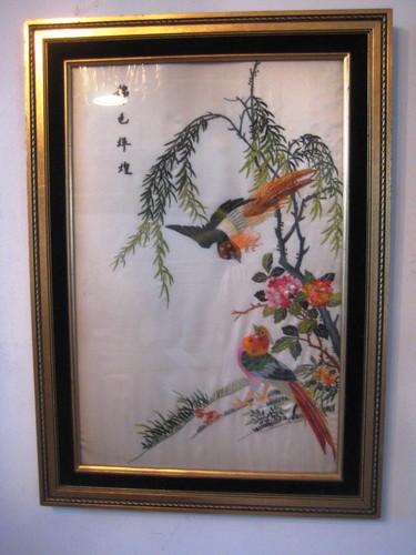 Vintage Asian Embroidery on Silk two birds in a Tree Scene" - Signed/Framed - Picture 1 of 2