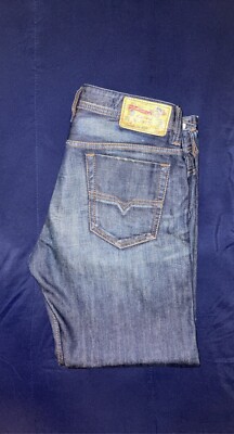 diesel jeans men worn only 1 time nice color and material size 33-30
