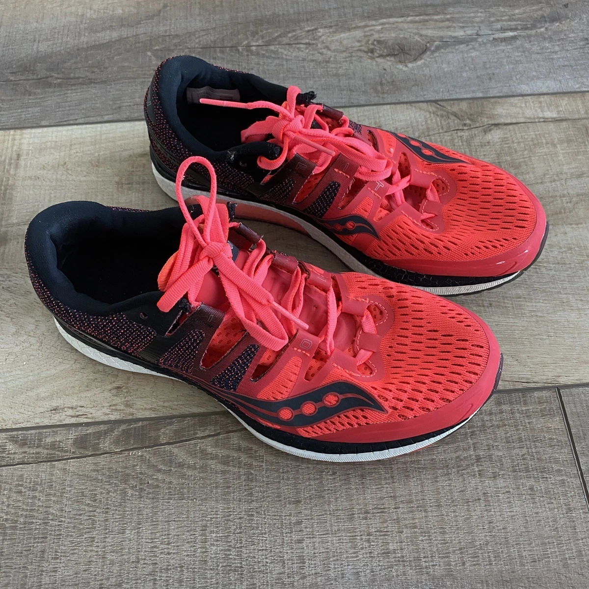 Saucony liberty iso red top