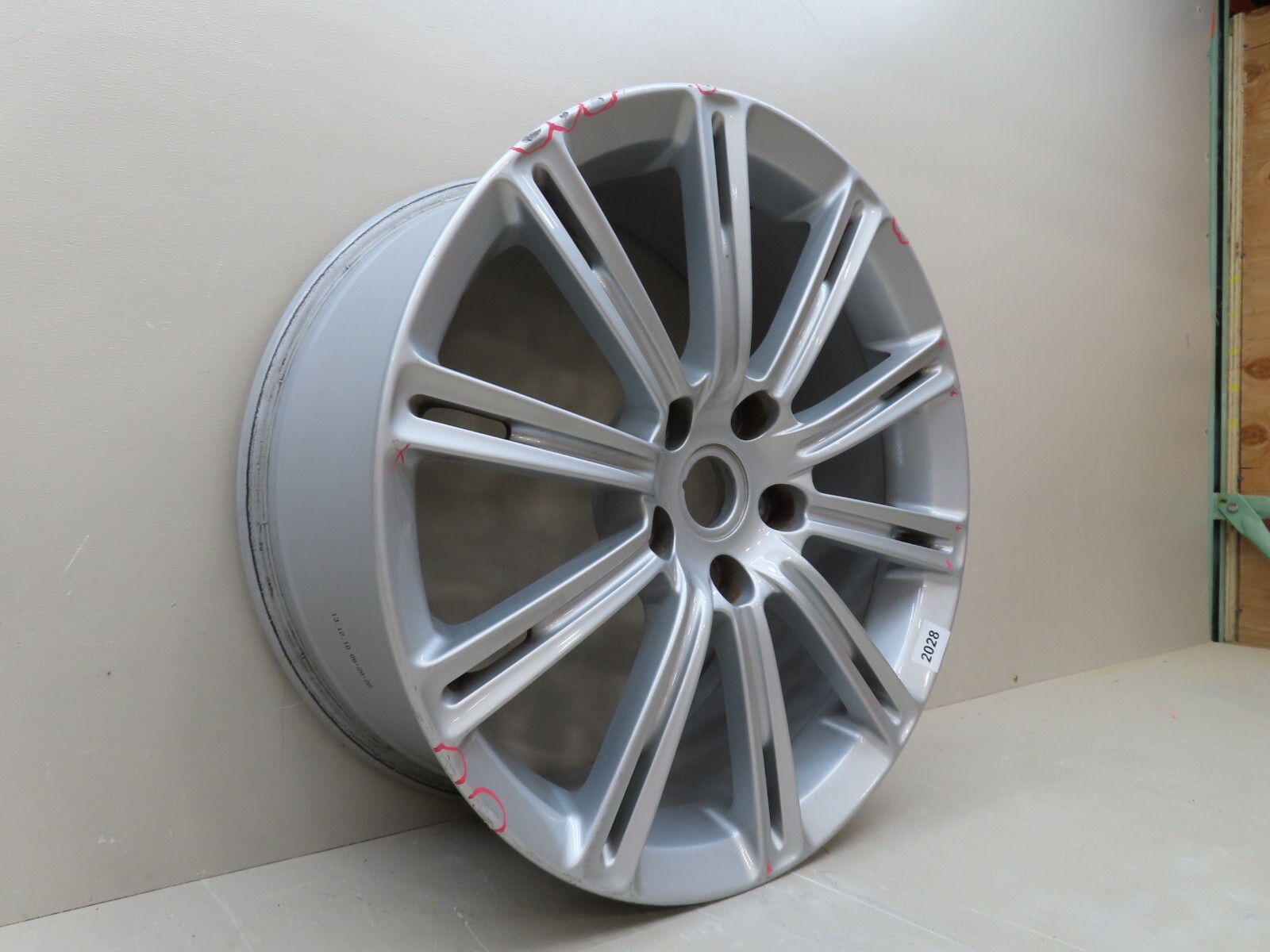 2010-2013 ASTON MARTIN RAPIDE FRONT 10 SPOKE WHEEL 20X8.5 20" OEM AD43-1007-HA