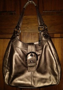 coach 3 compartment handbag