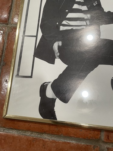 Póster de alta calidad de Elvis Presley en blanco y negro 1987 - Elvis enmarcado bailando - Imagen 6 de 6
