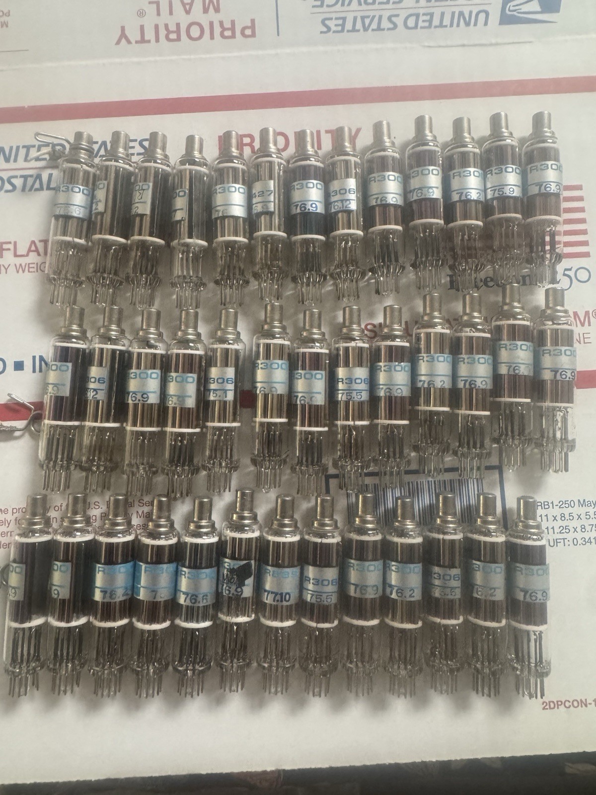 Hamamatsu R300 And Others Photomultiplier Tube Bundle Of 39 (read Description)