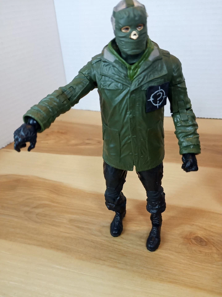 Garra DC Multiverse 2022 Court Of Owls 7" + Batman -The Ridler Resin 7" 2021 Foto 4 de 4