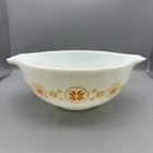 Vintage PYREX Town & Country 2 1/2 qt Cinderella Mixing Bowl #443 Made in USA