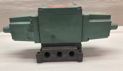 Numatic,33DSA4410,Solenoid Valve 120V 50/60Hz 0.36A 150PSIG