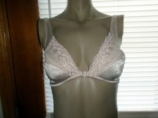 Vintage Maidenform Sweet Nothings Savy Bra Front Close Lightly Padded 34B