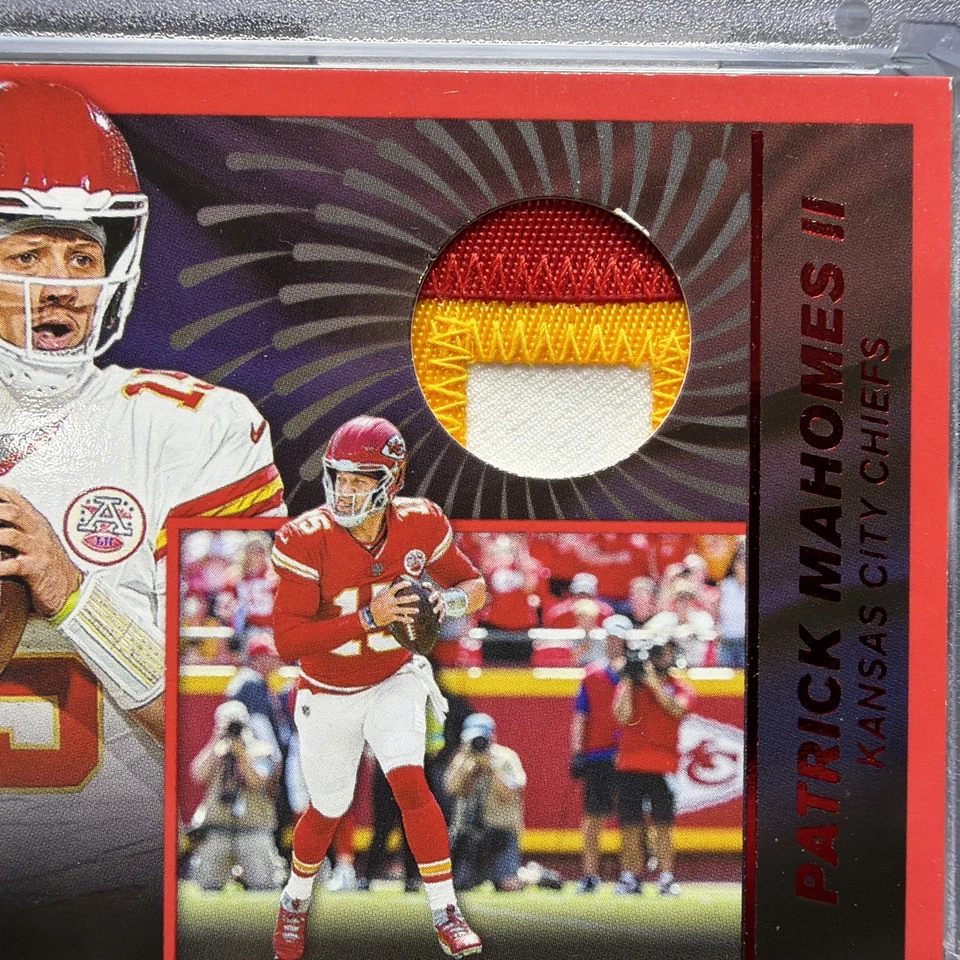 CAMISETA PINNACLE PANINI PATRICK MAHOMES II/75 2024 - COLOR ROJO ¡Mira! Foto 4 de 4