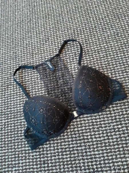 Women Etam Bra Black 70B