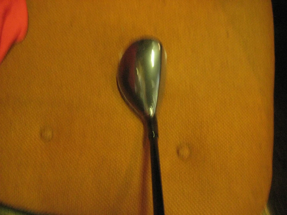 BRAND NEW 2023 Wilson Staff Dynapower 22 deg 4 hybrid Graph regular  LH - Image 4 of 4