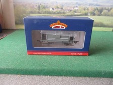 BACHMANN MIDLAND BRAKE VAN WITH DUCKETS BR GREY. CAT NO,38-550A