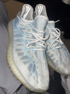 Adidas Yeezy Boost 350 V2 Mono Ice GW2869 Size 9.5 US