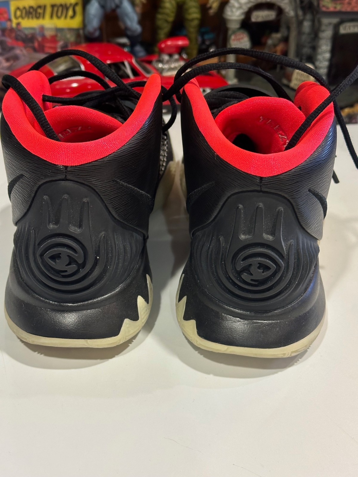 SAOLA Nike Kyrie 6 By You Inspired by Solar Reds taglia 10 5 usate