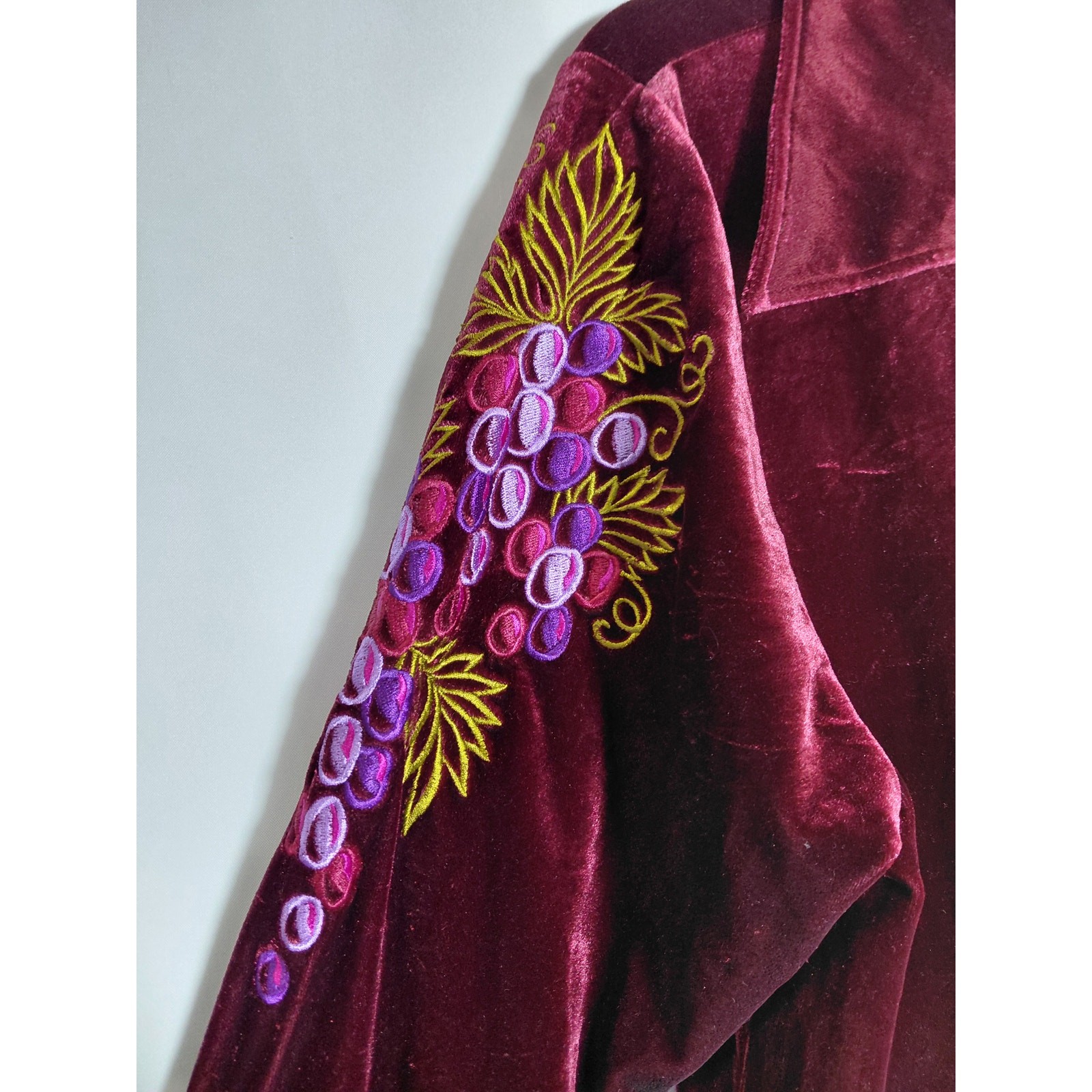 Bob Mackie Wearable Art Embroidered Velvet Jacket… - image 3