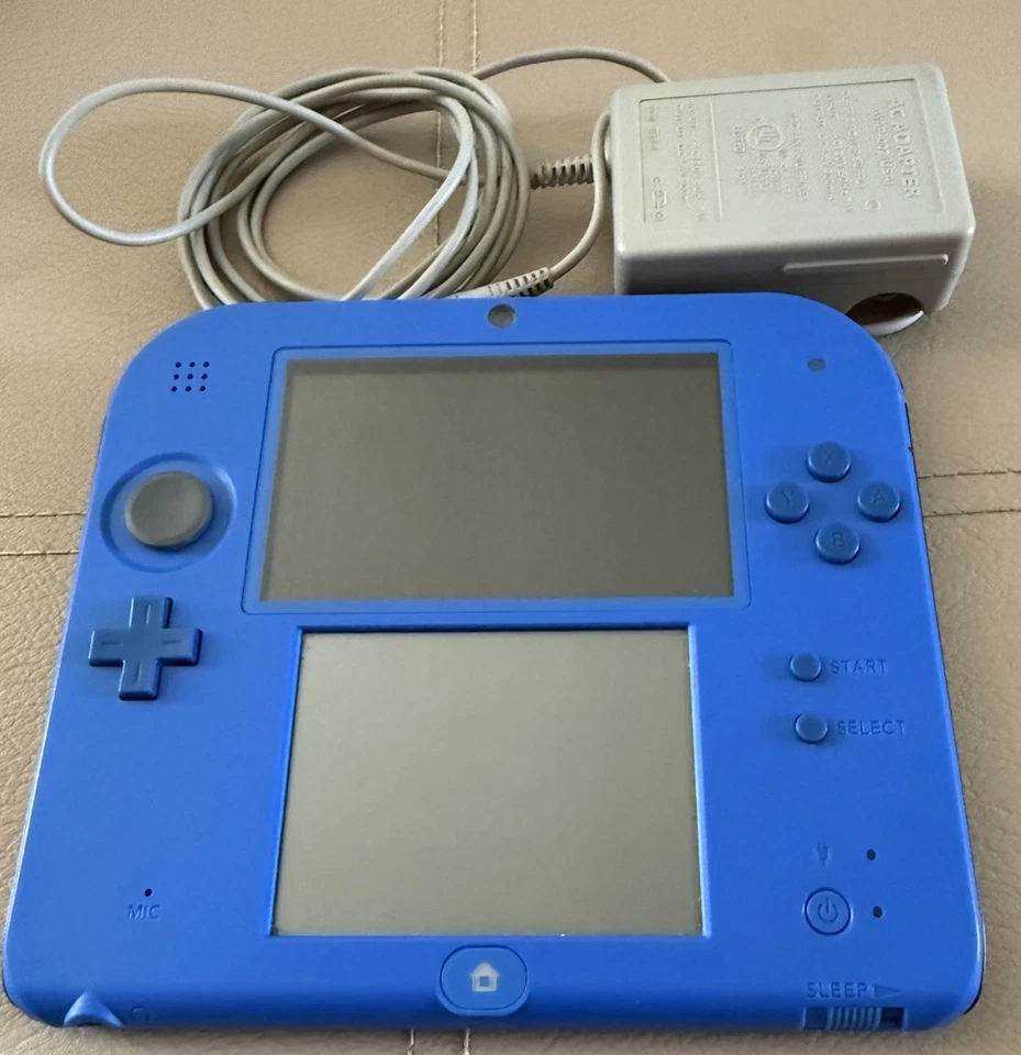 Nintendo 2DS Electric Blue Handheld Console/pen/charger/4gb SD Tested Works - Image 4 of 4