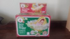 KENNER STRAWBERRY SHORTCAKE BERRY BABY BUGGY DOLL 1982 NEW IN BOX