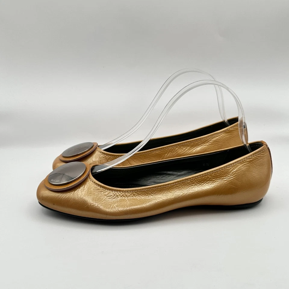 Sapatos femininos Hogan balé 6,5 ouro couro envernizado enfeite disco prata - Imagem 3 de 4