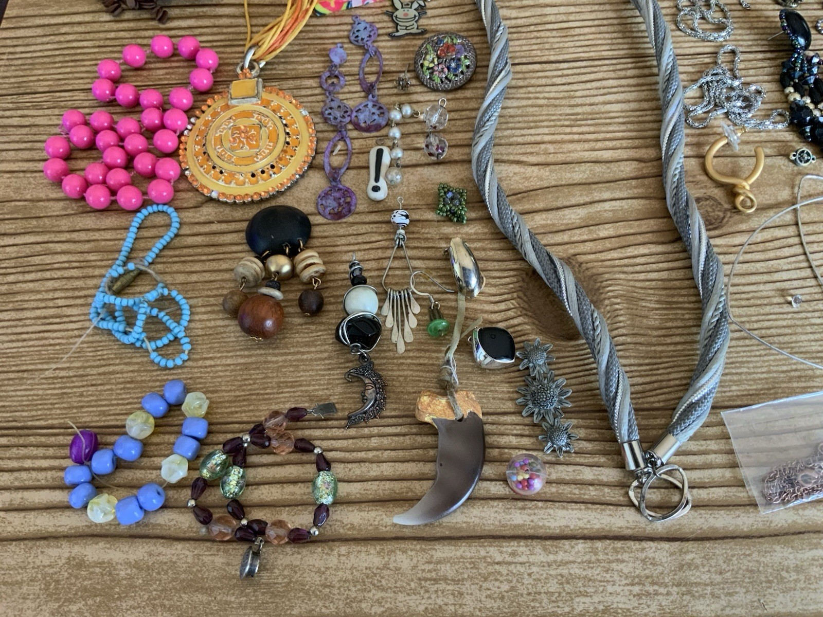 Miscellaneous/Broken/Mixed Materials Jewelry - Up… - image 7