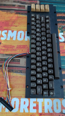 Commodore 64 Breadbin Keyboard / Tastatur (works orange F-keys) 8-bit HALBBLOCK