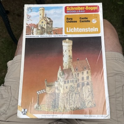 Papiermodellbau Burg Lichtenstein 1:160 in versiegelter Verpackung