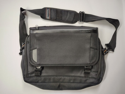 SAMSONITE PRO 13'' SLIM MESSENGER