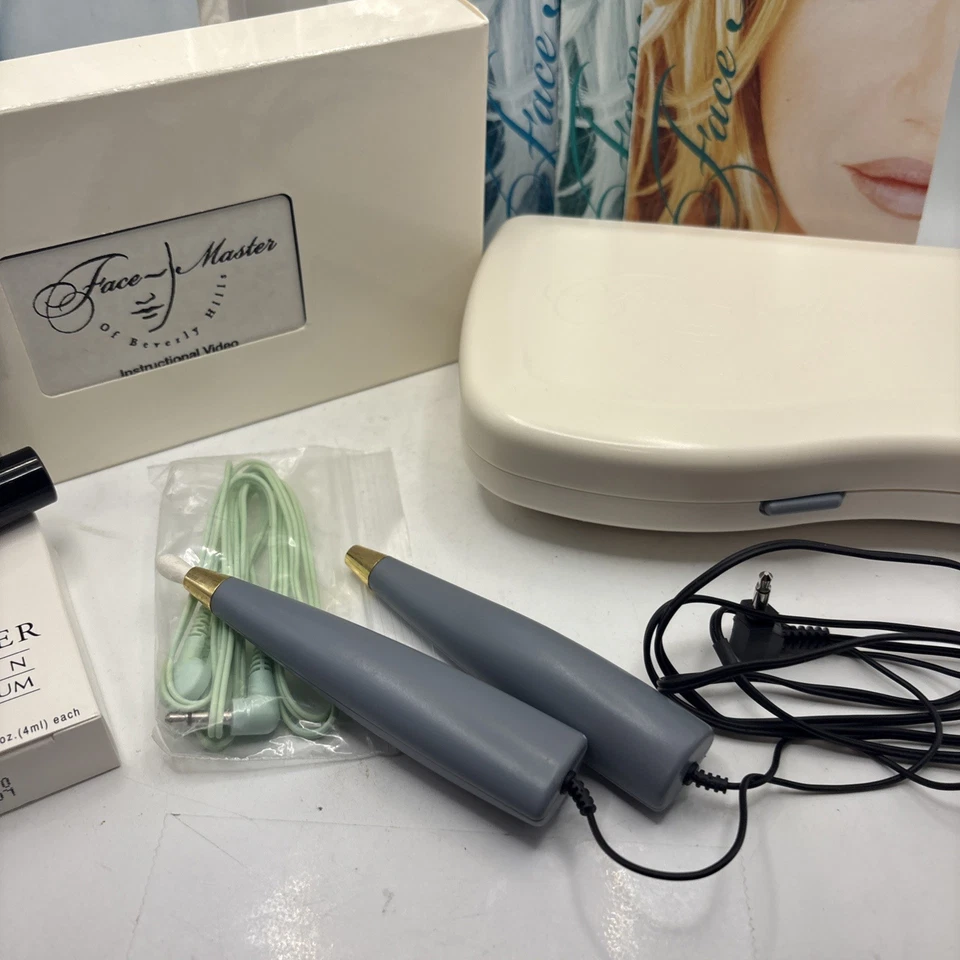 Sistema de tonificación facial antiedad Suzanne Somers Beverly Hills Facemaster DE COLECCIÓN Foto 3 de 4