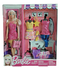 Barbie Doll And Fashion Giftset N8820 X4861 Mattel 2011