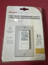 Honeywell Home 7-Day Solar Programmable Light Switch/Timer 120V (RPLS740B)