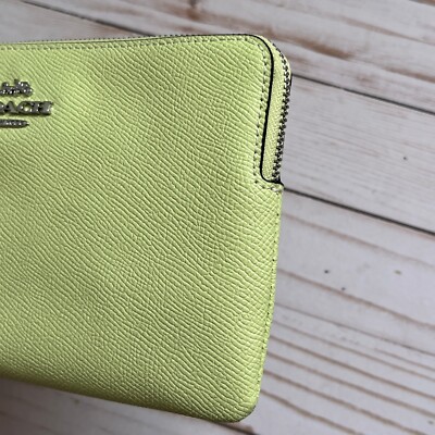 COACH Large Crossgrain Leather Corner Zip Wristlet Pale Lime