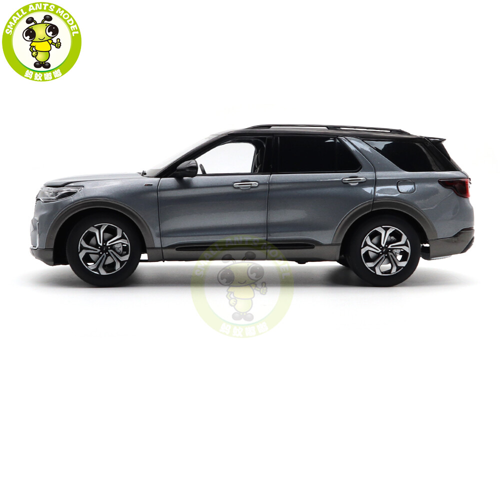 1/18 Ford EXPLORER 2023 Gray Diecast Model Car Toys Gifts For