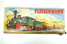 Vintage Fleischmann 6375 HO Scale Train Set Locomotive 2 Cars Complete Set NICE