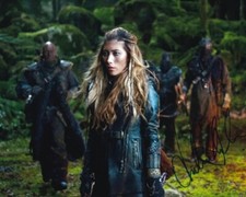 DICHEN LACHMAN signed Autogramm 20x25cm THE 100 in Person autograph COA